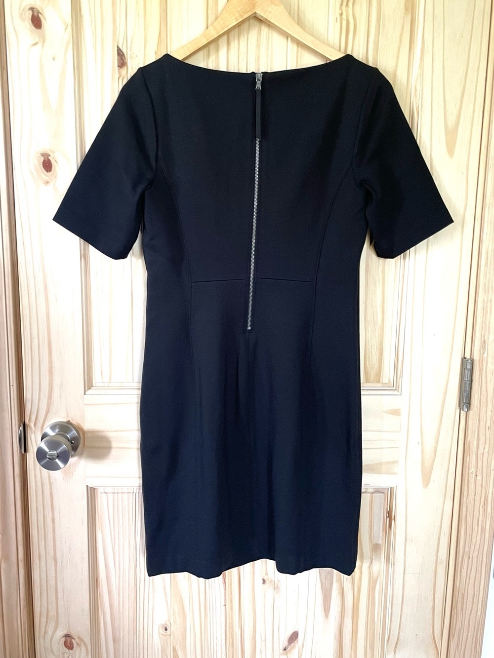 Spanx Shape Ponte Mini Dress Sz M Classic Black Minimalist Office Chic Workwear - Picture 9 of 11